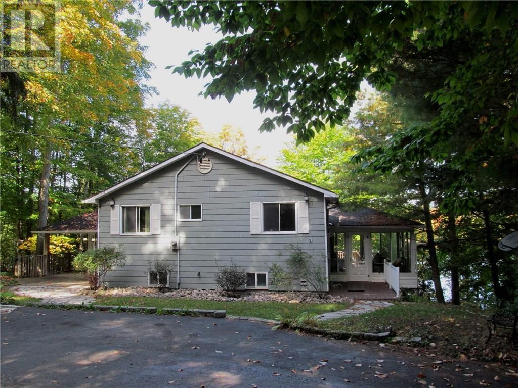 85 DEERFIELD DRIVE (1193377) Ainsley Shepherd